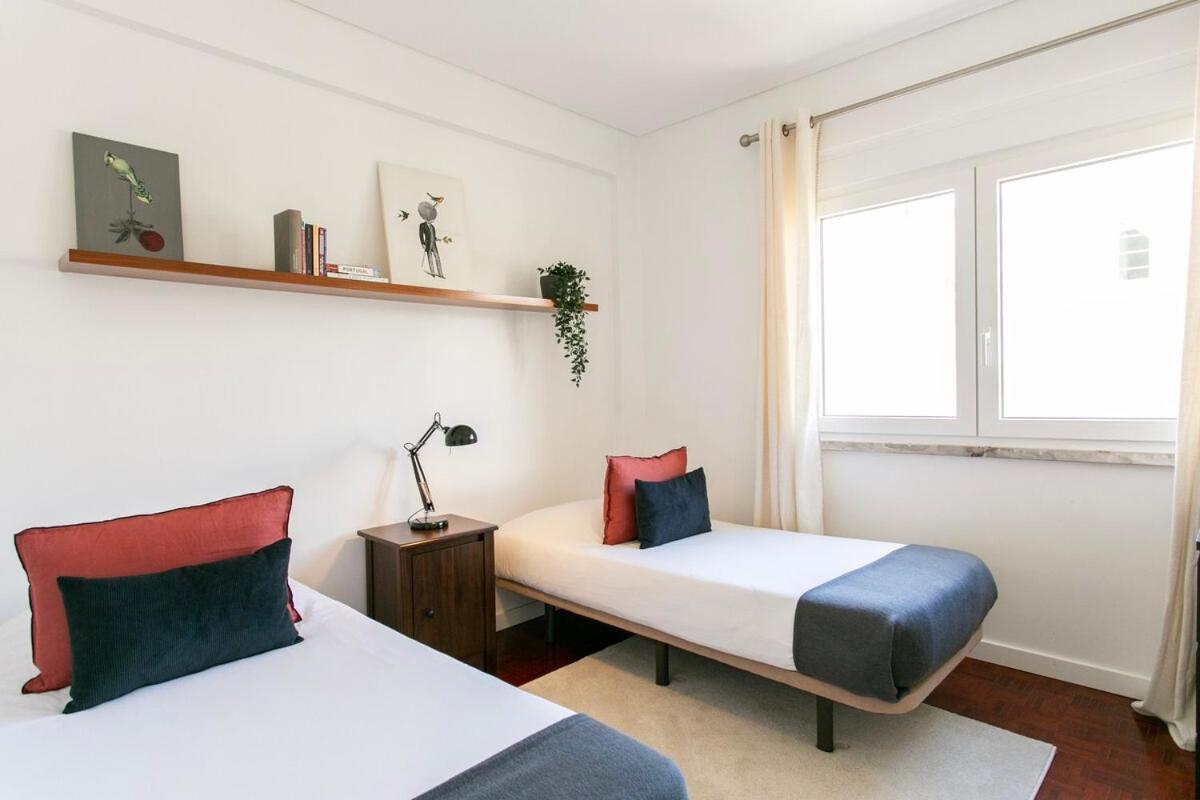 Historic Center River View Balcony Apartamento