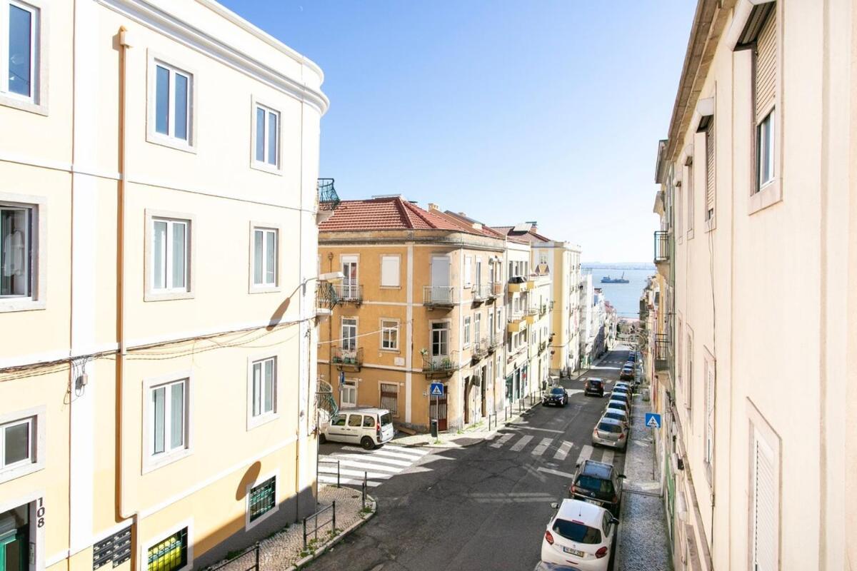 Historic Center River View Balcony *