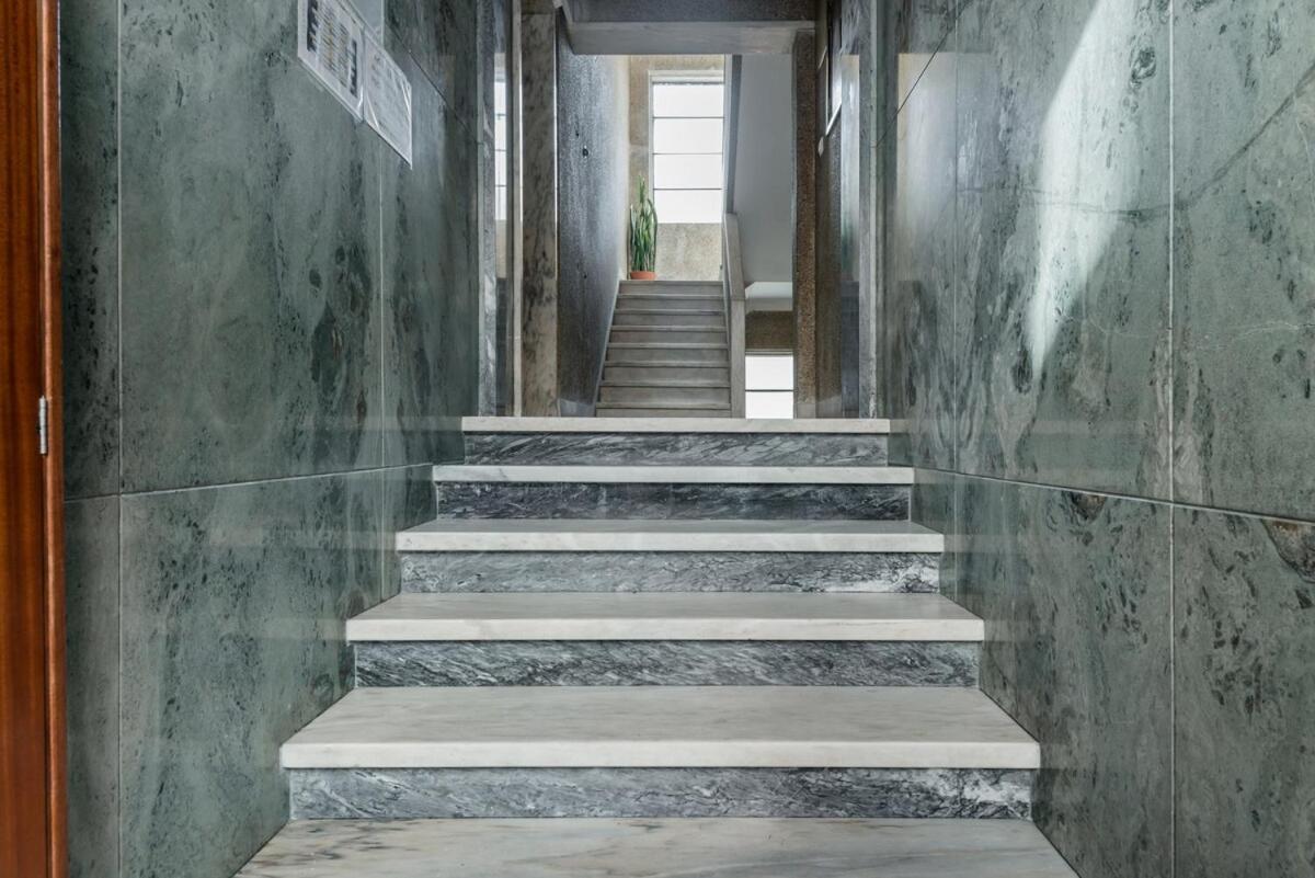 Historic Center River View Balcony Apartment Lisbon